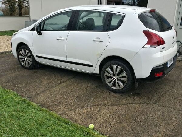 Peugeot 3008 SUV, Diesel, 2017, White