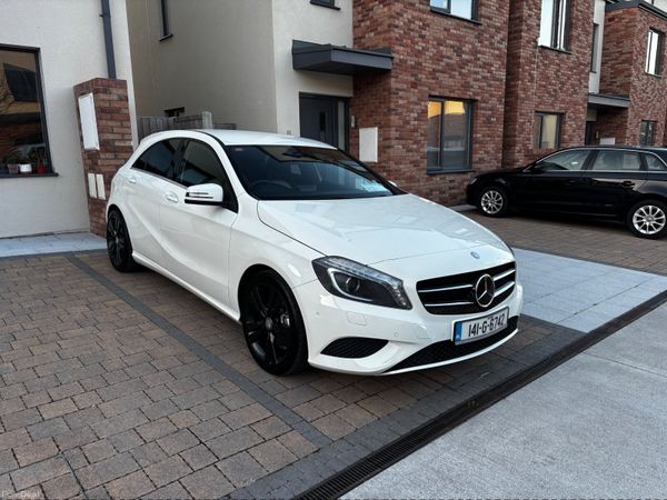 Mercedes-Benz A-Class Hatchback, Petrol, 2014, White