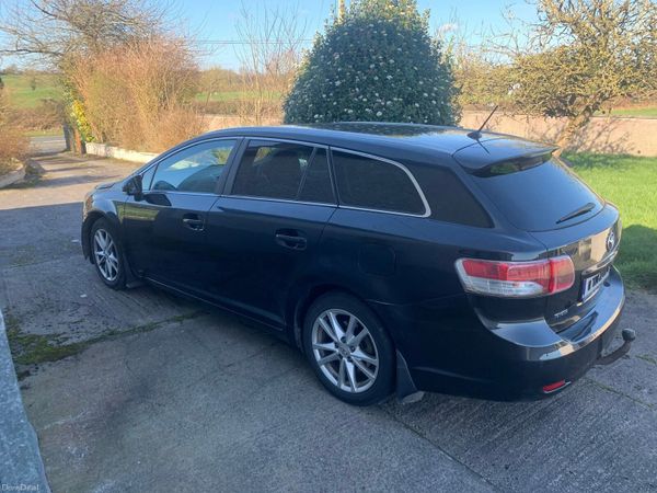 Toyota Avensis Estate, Diesel, 2011, Black