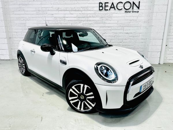 Mini Electric Hatchback, Electric, 2023, White
