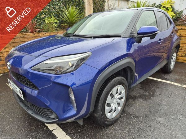 Toyota Yaris Cross SUV, Petrol Hybrid, 2022, Blue
