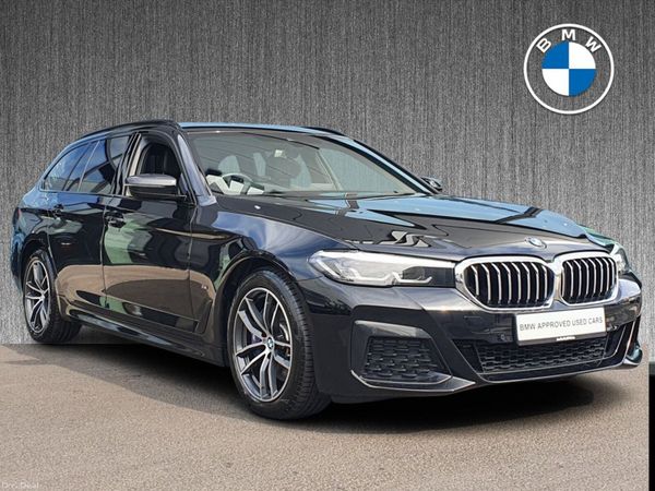 BMW 5-Series Estate, Petrol Plug-in Hybrid, 2021, Black
