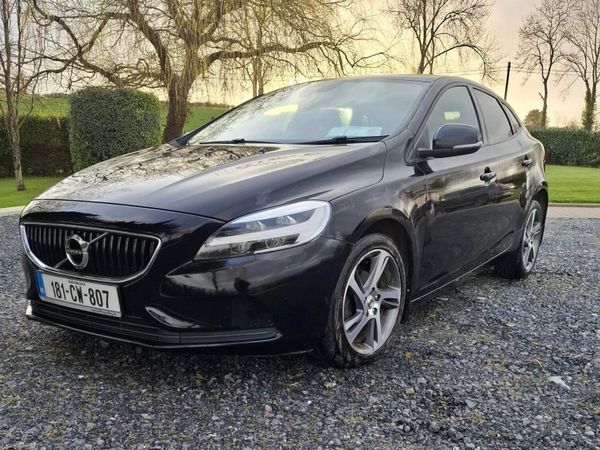 Volvo V40 Hatchback, Diesel, 2018, Black