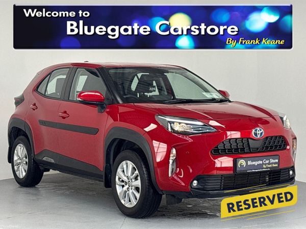 Toyota Yaris Cross Hatchback, Petrol Hybrid, 2023, Red