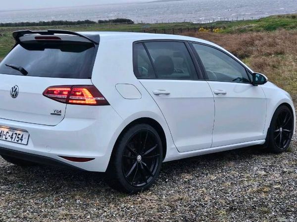Volkswagen Golf Estate, Diesel, 2014, White