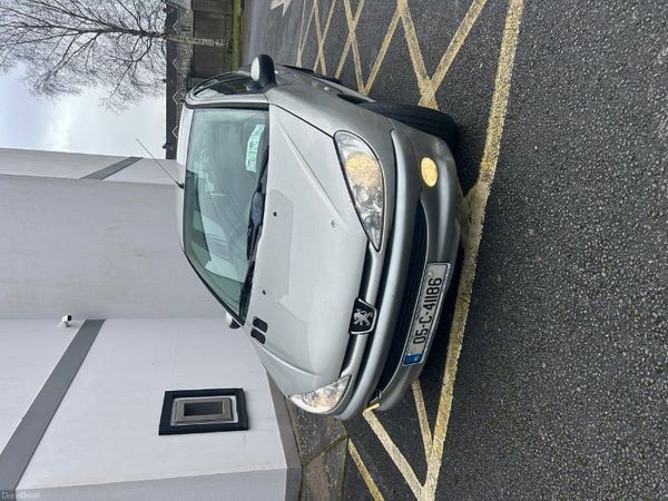 Peugeot 206 Hatchback, Petrol, 2005, Grey