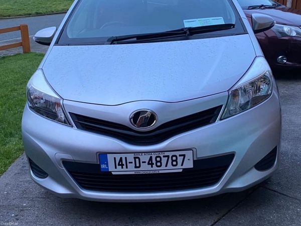 Toyota Vitz Hatchback, Petrol, 2014, Silver
