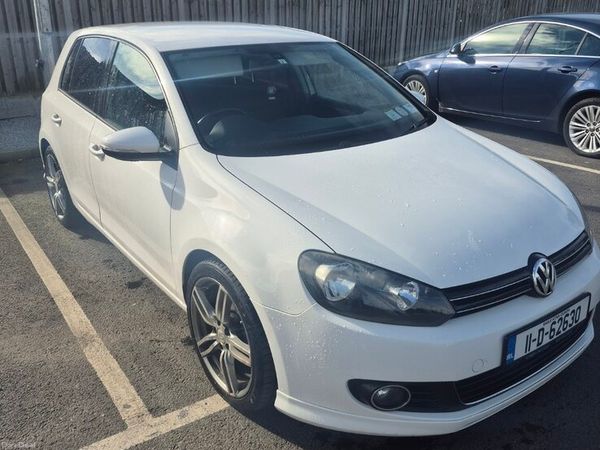 Volkswagen Golf Hatchback, Petrol, 2011, White