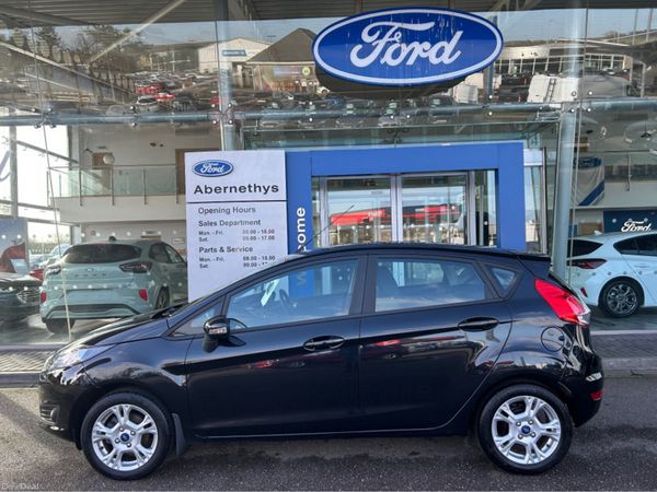 Ford Fiesta Hatchback, Petrol, 2015, Black