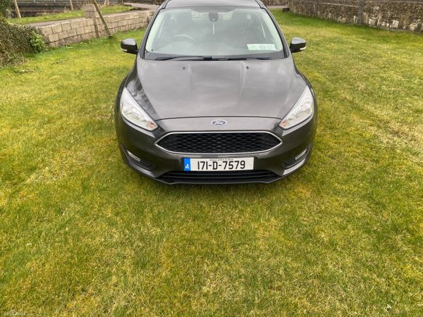 Ford Focus Hatchback, Petrol, 2017, Grey