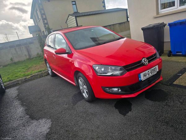 Volkswagen Polo Hatchback, Petrol, 2014, Red
