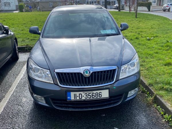 Skoda Octavia Saloon, Diesel, 2011, Grey