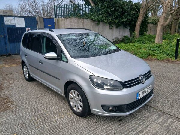 Volkswagen Touran MPV, Diesel, 2011, Silver