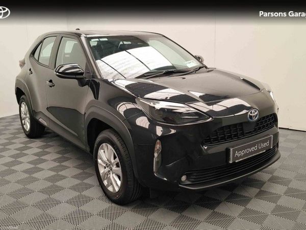 Toyota Yaris Cross Hatchback, Petrol Hybrid, 2023, Black