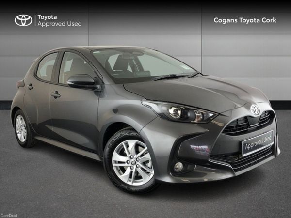 Toyota Yaris Hatchback, Petrol Hybrid, 2025, Grey