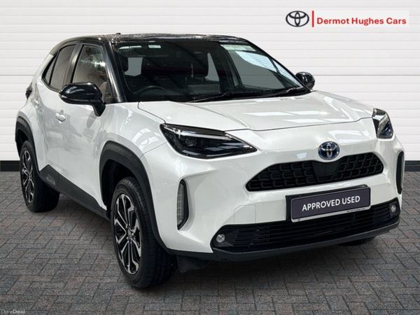 Toyota Yaris Cross Hatchback, Petrol Hybrid, 2024, White