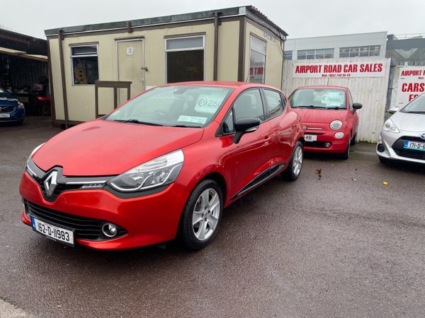 Renault Clio Hatchback, Petrol, 2016, Red
