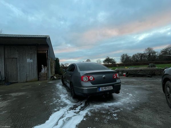 Volkswagen Passat Saloon, Diesel, 2008, Grey
