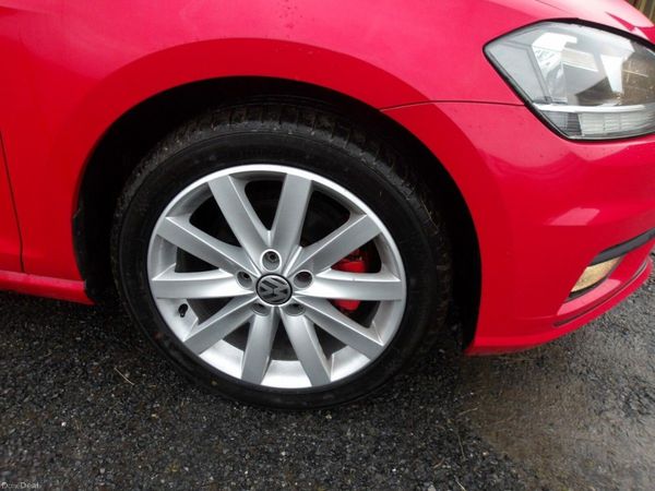Volkswagen Golf Hatchback, Petrol, 2018, Red
