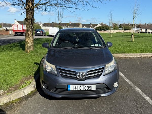 Toyota Avensis Saloon, Diesel, 2014, Blue