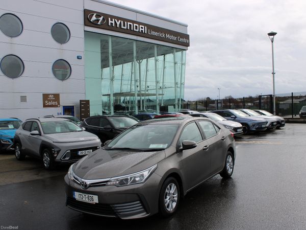 Toyota Corolla Saloon, Diesel, 2017, Grey