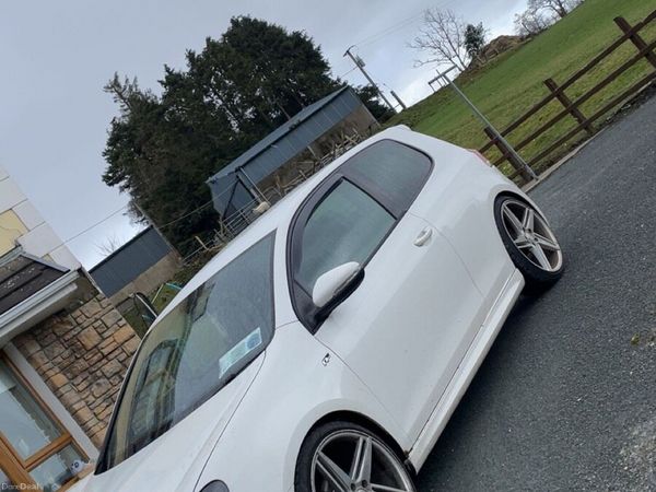 Volkswagen Golf Estate, Diesel, 2012, White