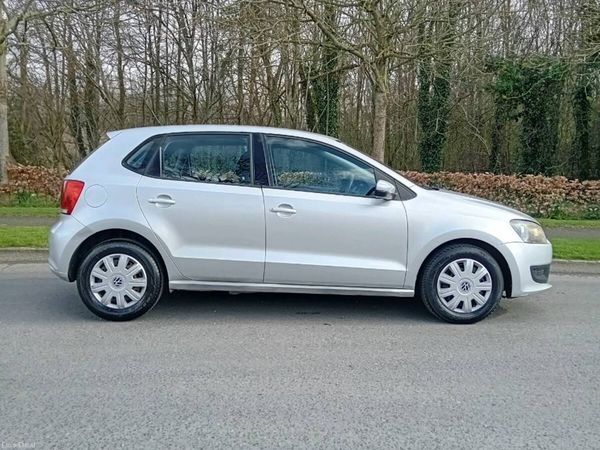 Volkswagen Polo Hatchback, Diesel, 2011, Silver