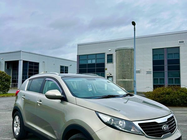 Kia Sportage SUV, Diesel, 2013, Silver