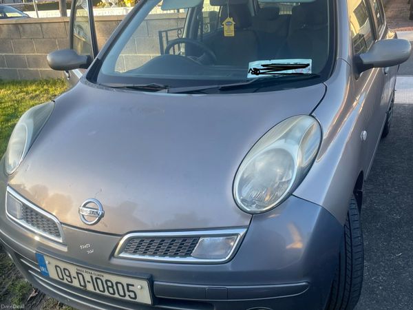 Nissan Micra Hatchback, Petrol, 2009, Gold