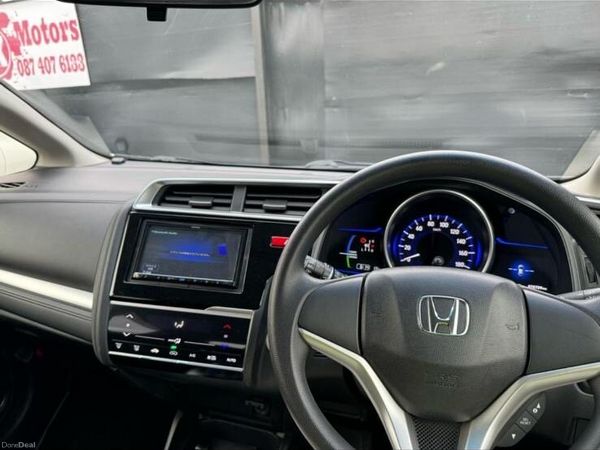 Honda Fit Hatchback, Petrol Hybrid, 2014, White