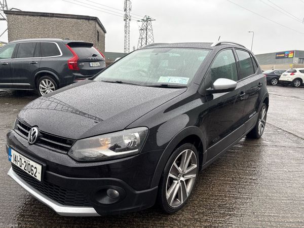 Volkswagen Polo Hatchback, Diesel, 2014, Black