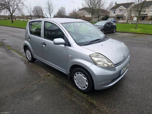 Daihatsu Sirion Hatchback, Petrol, 2006, Silver