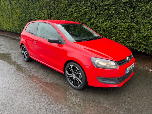 Volkswagen Polo Hatchback, Petrol, 2013, Red