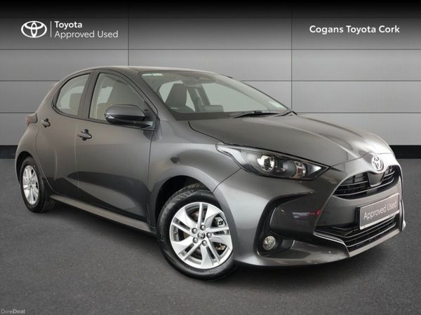 Toyota Yaris Hatchback, Petrol Hybrid, 2025, Grey