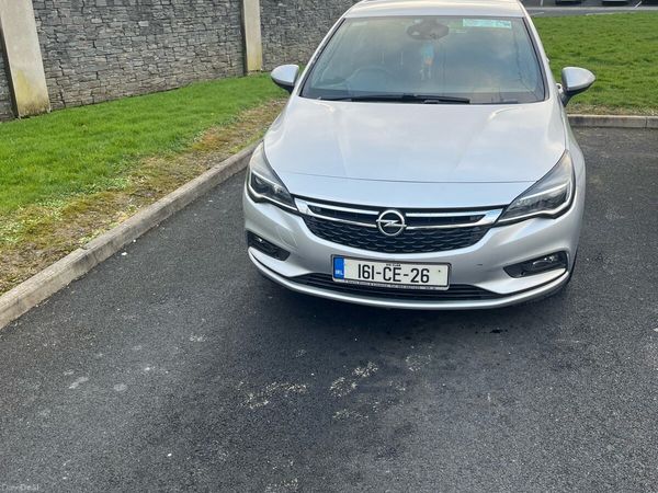 Opel Astra Hatchback, Diesel, 2016, Silver