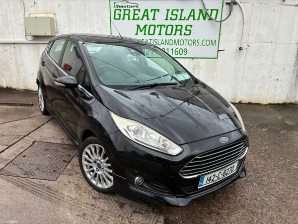 Ford Fiesta Hatchback, Petrol, 2014, Black