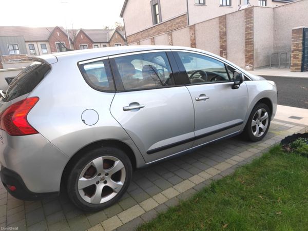 Peugeot 3008 MPV, Diesel, 2012, Silver