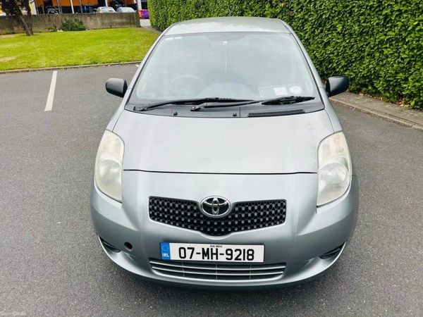 Toyota Yaris Hatchback, Petrol, 2007, Silver