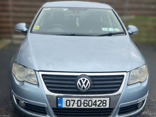 Volkswagen Passat Saloon, Petrol, 2007, Blue