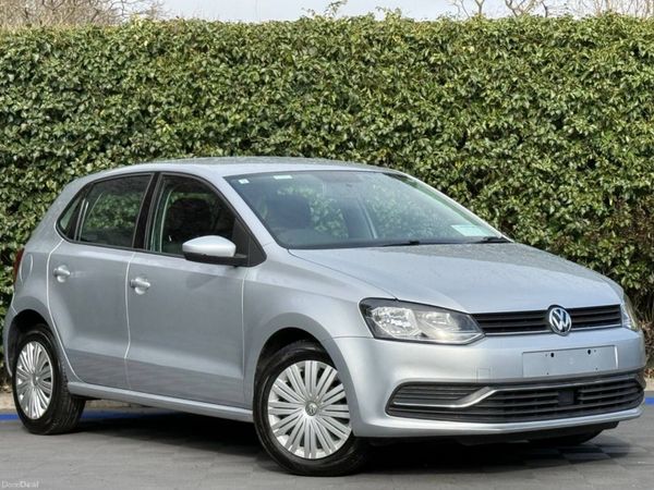 Volkswagen Polo Hatchback, Petrol, 2015, Silver