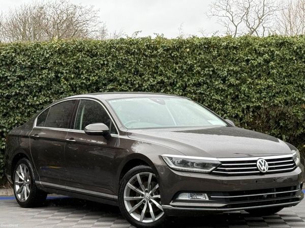 Volkswagen Passat Saloon, Petrol, 2018, Grey