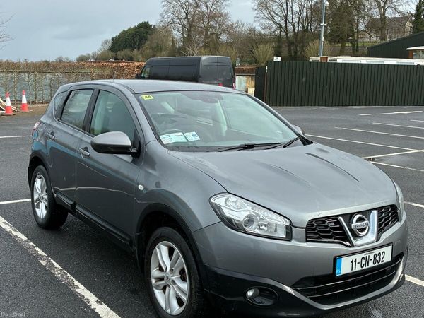 Nissan Qashqai Hatchback, Diesel, 2011, Grey