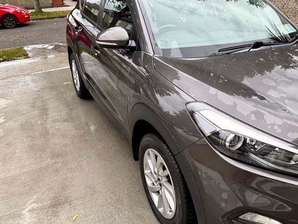 Hyundai Tucson SUV, Diesel, 2016, Bronze