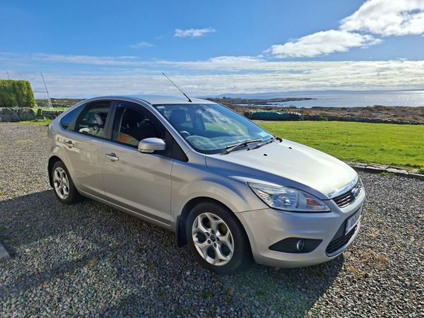 Ford Focus Hatchback, Diesel, 2010, Silver