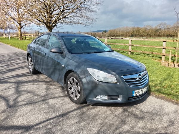 Opel Insignia Hatchback, Petrol, 2013, Grey
