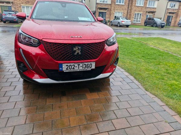Peugeot 2008 MPV, Electric, 2020, Red
