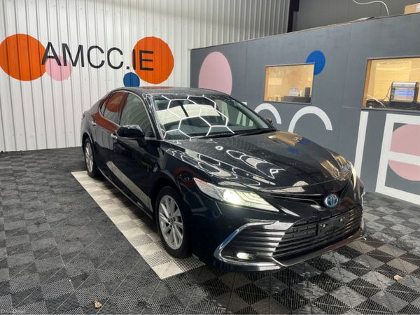 Toyota Camry Saloon, Petrol Hybrid, 2021, Black