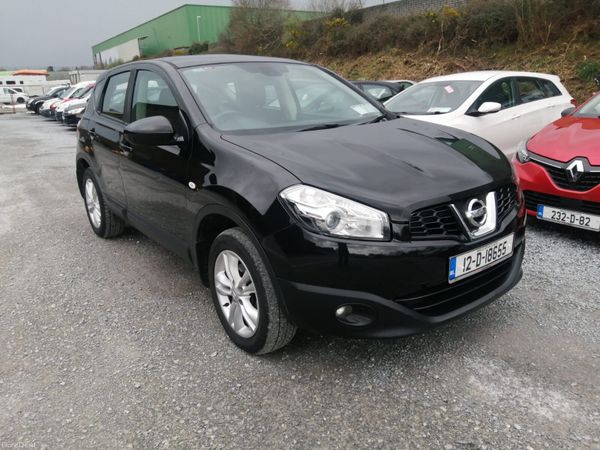 Nissan Qashqai Hatchback, Diesel, 2012, Silver