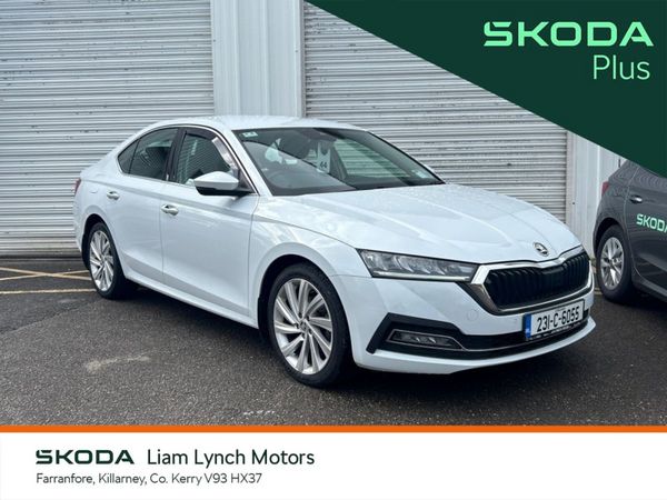 Skoda Octavia Saloon, Diesel, 2023, White
