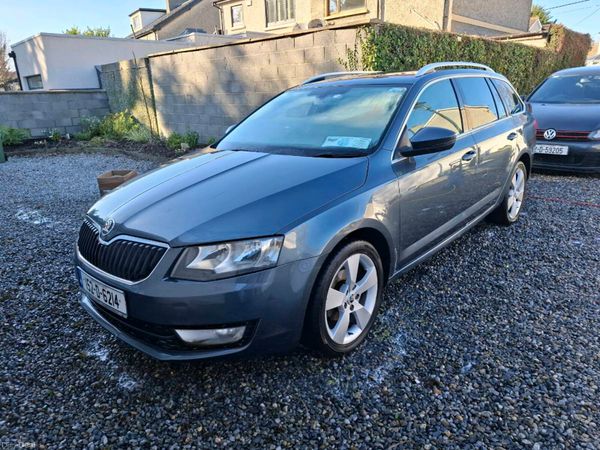 Skoda Octavia Estate, Diesel, 2015, Grey